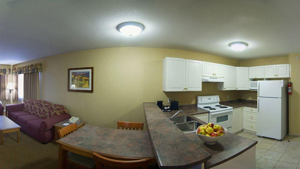 Best Western Plus Osoyoos Hotel & Suites Εξωτερικό φωτογραφία