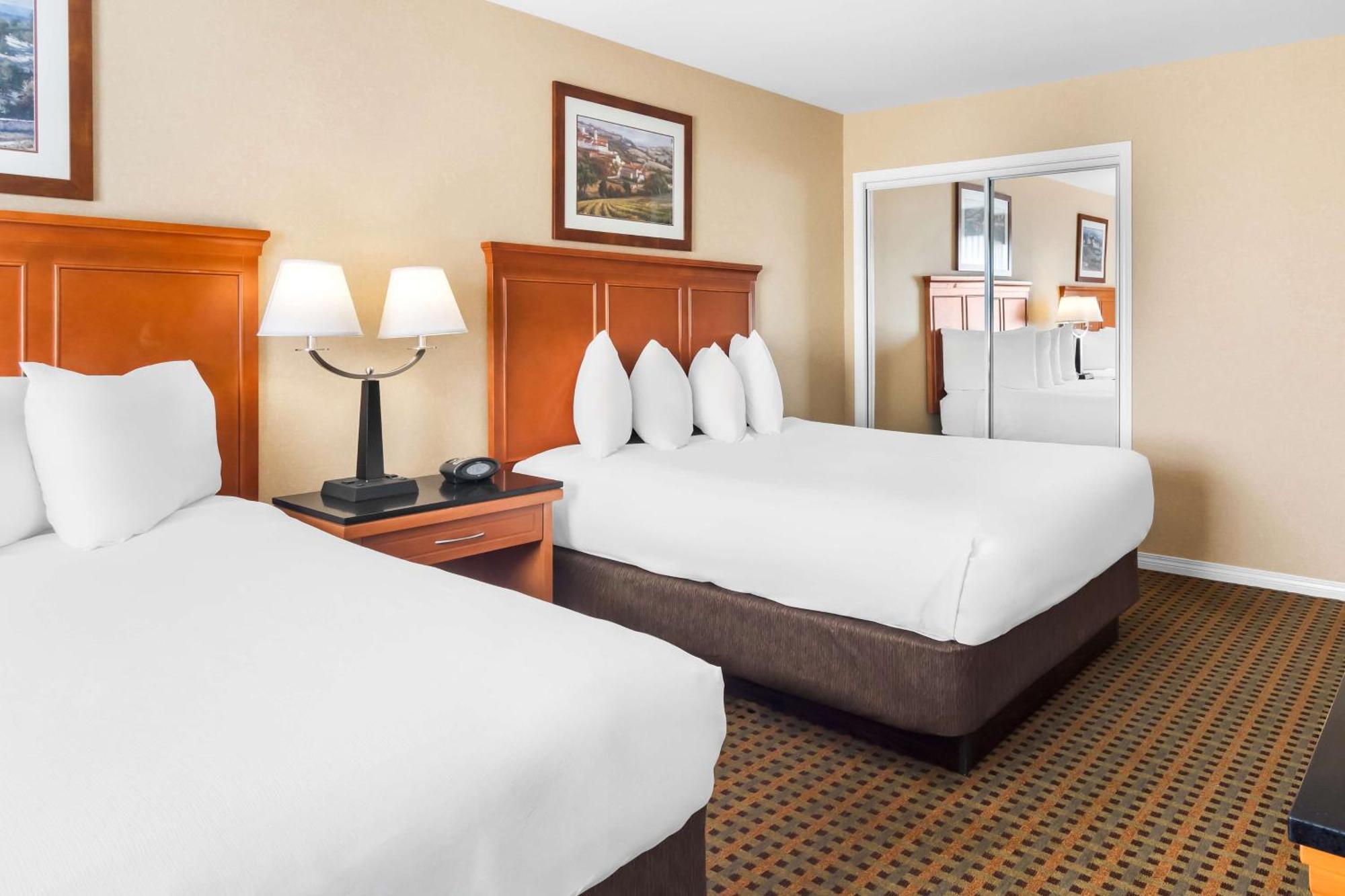 Best Western Plus Osoyoos Hotel & Suites Εξωτερικό φωτογραφία